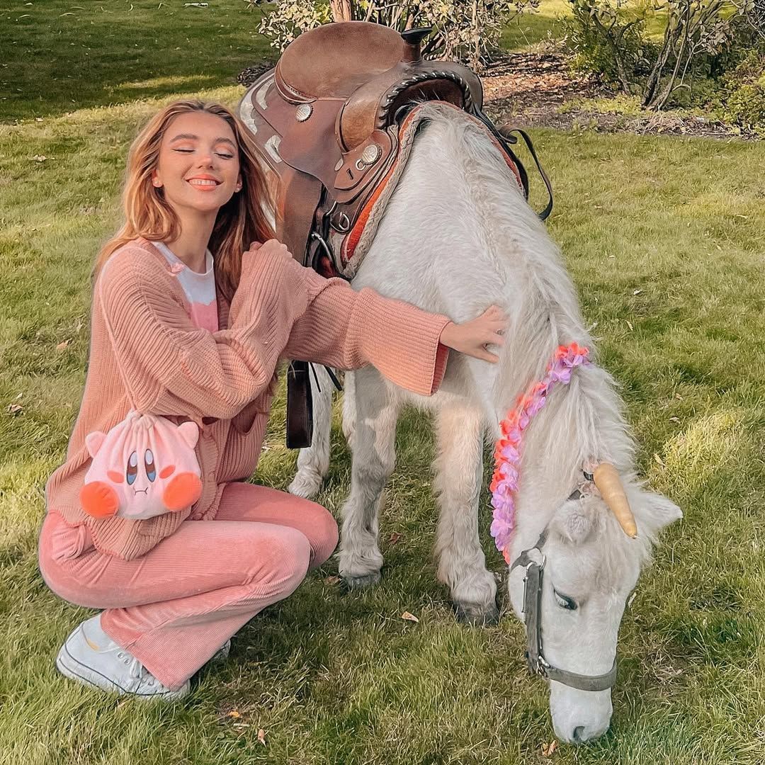 JustJayKay with a pony